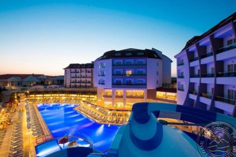 RAMADA RESORT BY WYNDHAM SIDE