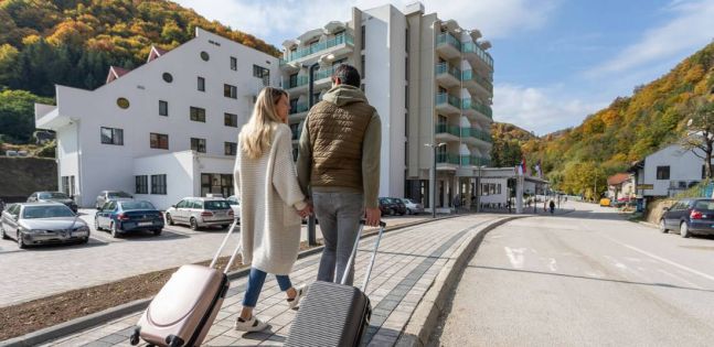 Нова година - Луковска баня - хотел Bela Jela 4* - от Варна, Шумен и Велико Търново