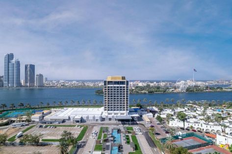 HOTEL HOLIDAY INTERNATIONAL