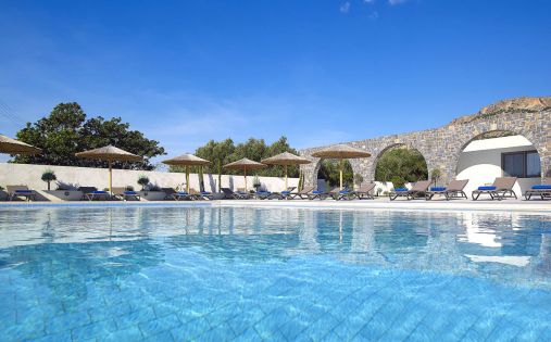 CORIVA BEACH HOTEL & BUNGALOWS
