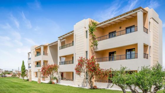 GOLDEN BAY APARTHOTEL HES